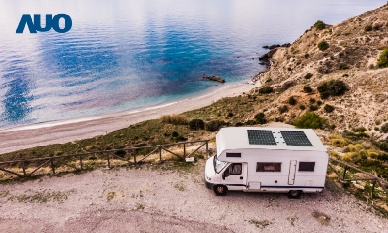 「可撓輕量化太陽光電板SunCurva」使用輕量特殊耐候型複合板取代傳統太陽能板的玻璃前板，不僅降低70%重量，每米平方僅3Kg；具有抗衝擊性能及通過電磁相容性測試，可應用於交通運輸工具，如露營車、遊艇等